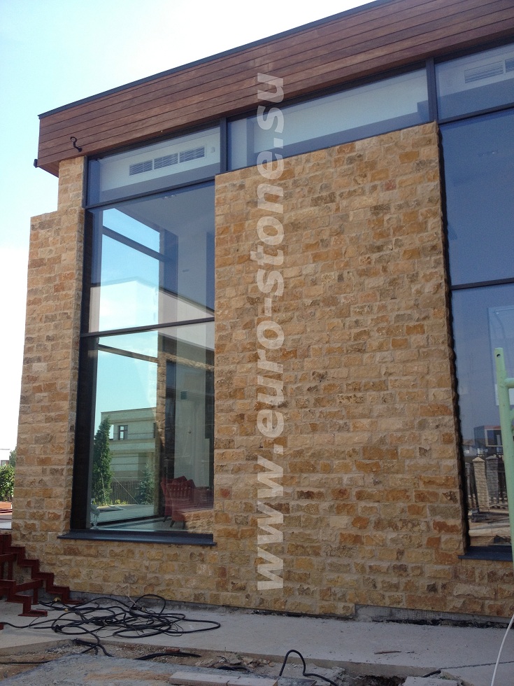 Колотый камень для фасада