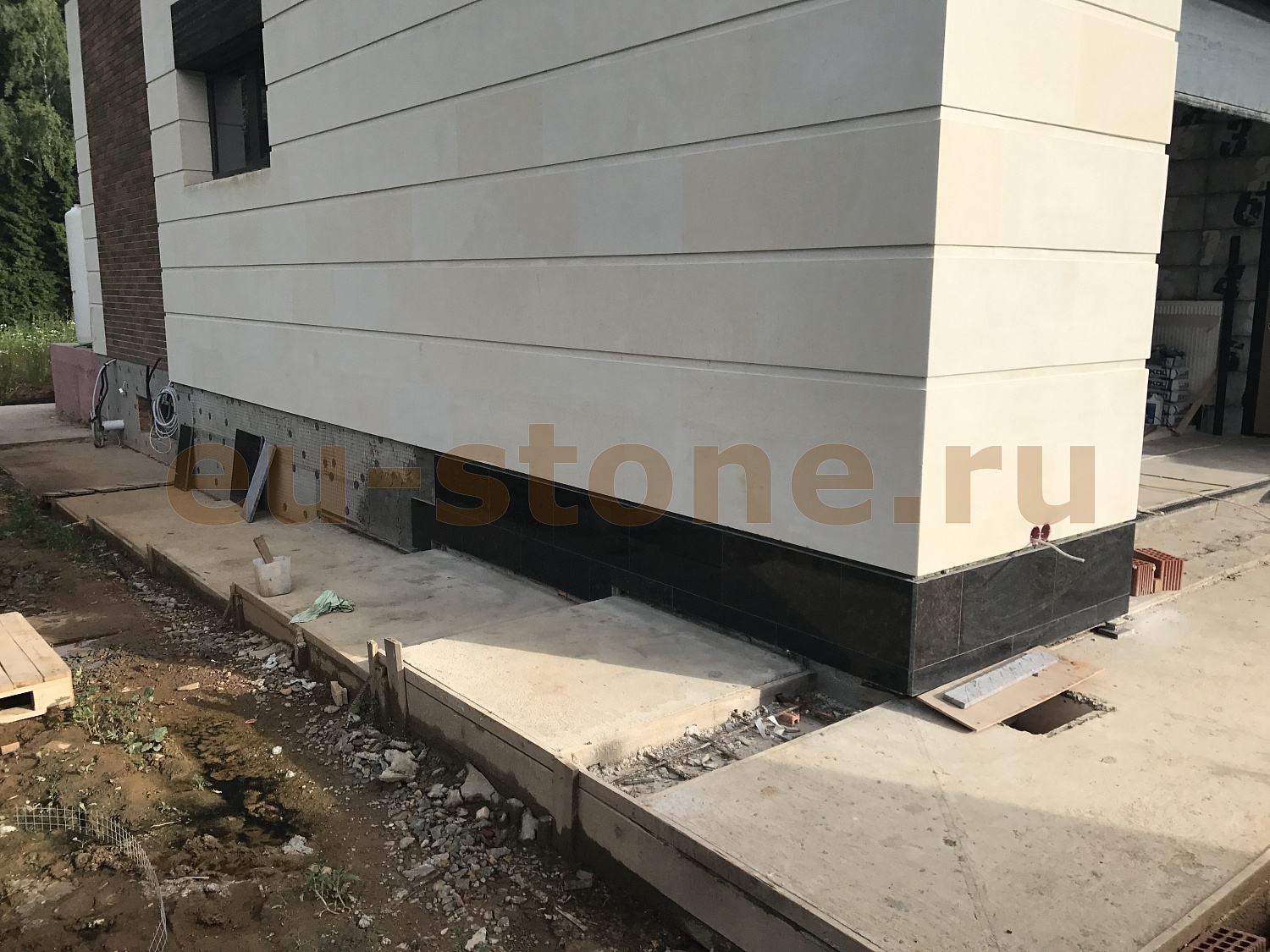 Черный гранит